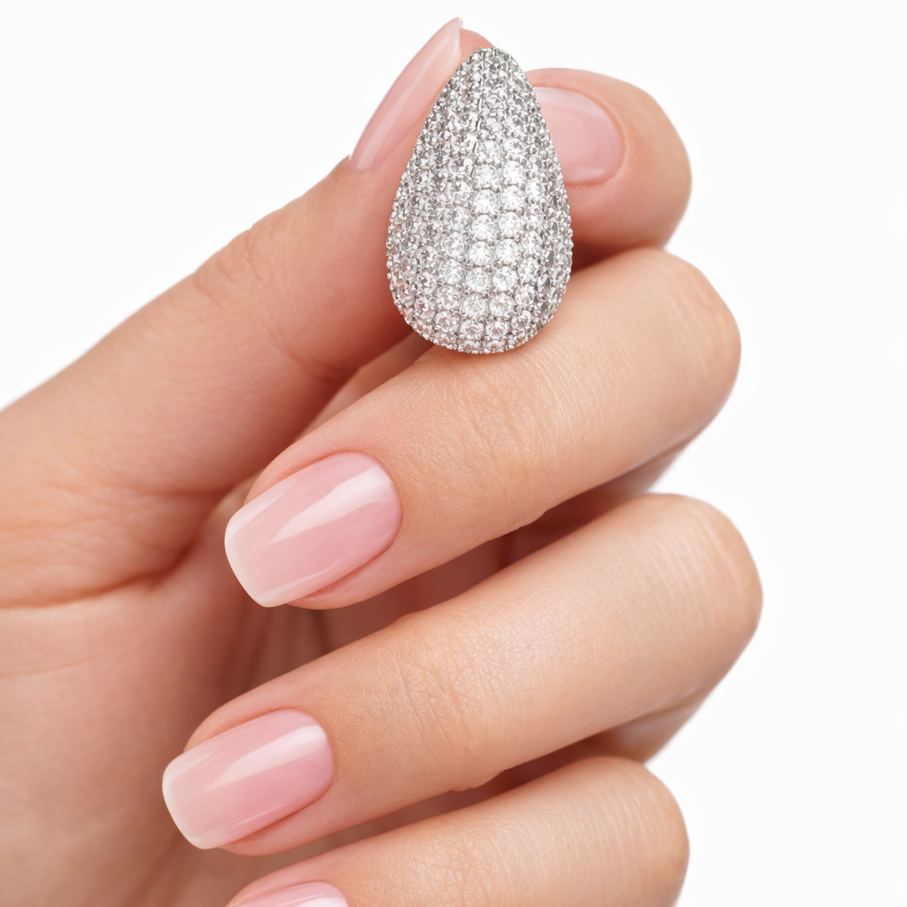 Boucles d’Oreilles Maely – Goutte Pavée en Acier Inoxydable (Doré & Argenté)