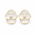 Boucles d’oreilles Rhéa en forme de fleur blanche